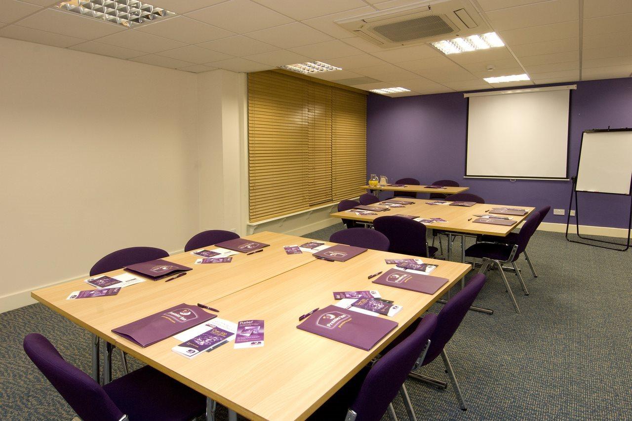 Premier Inn Manchester Central — Fotos 1